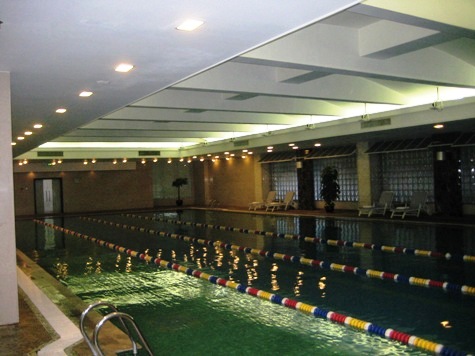 Schwimmbad im Asia Hotel