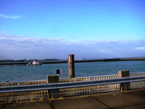 Am Fhrhafen in Cuxhaven