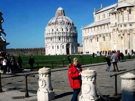 Der Platz vor dem Schiefen Turm von Pisa